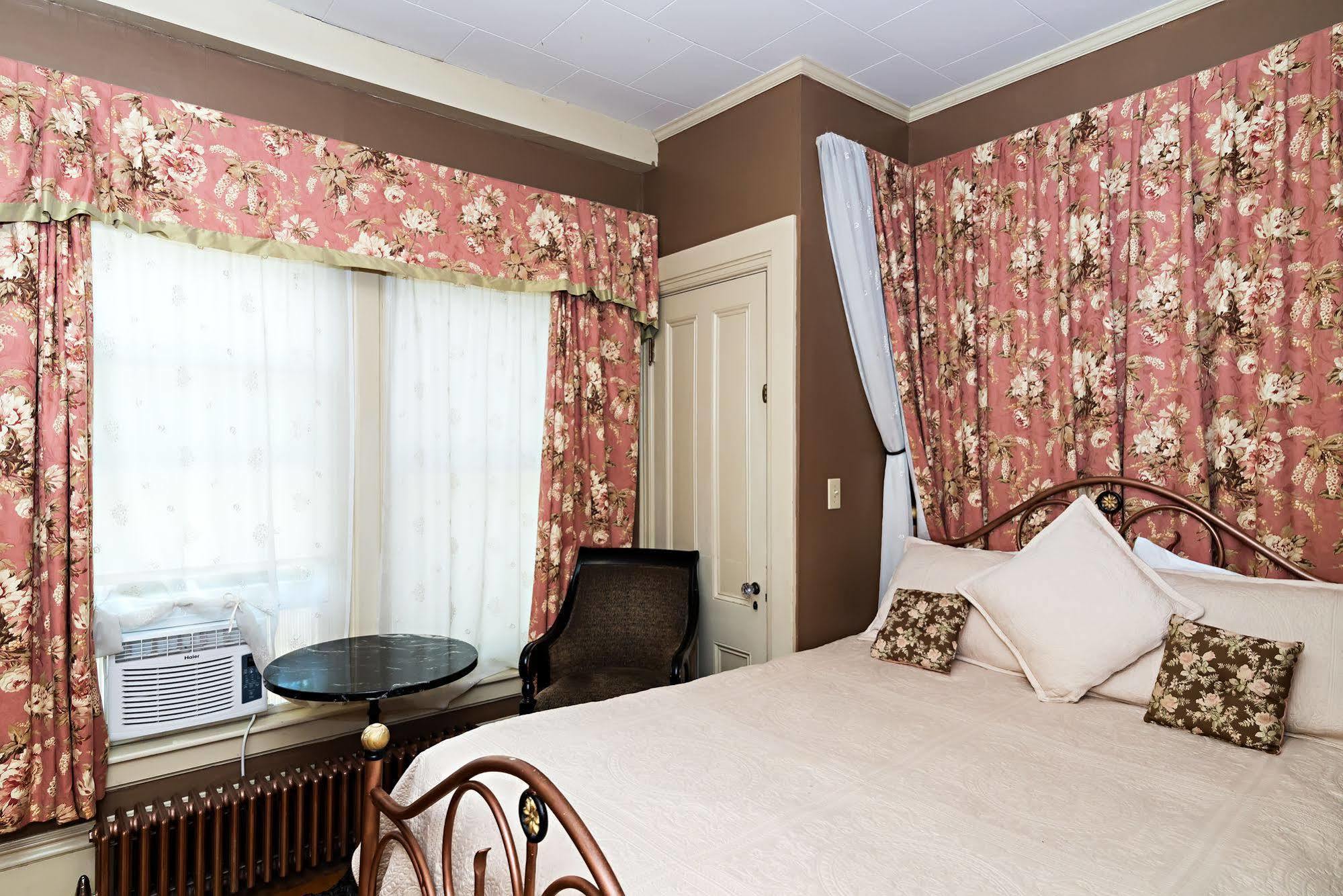 Silver Fountain Inn Довер Екстер'єр фото